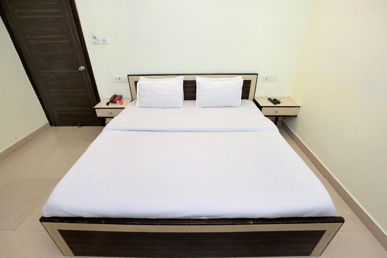 Oyo 9243 Trumpets Hotel Amritsar Exterior foto