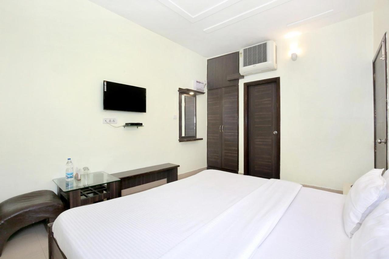 Oyo 9243 Trumpets Hotel Amritsar Exterior foto