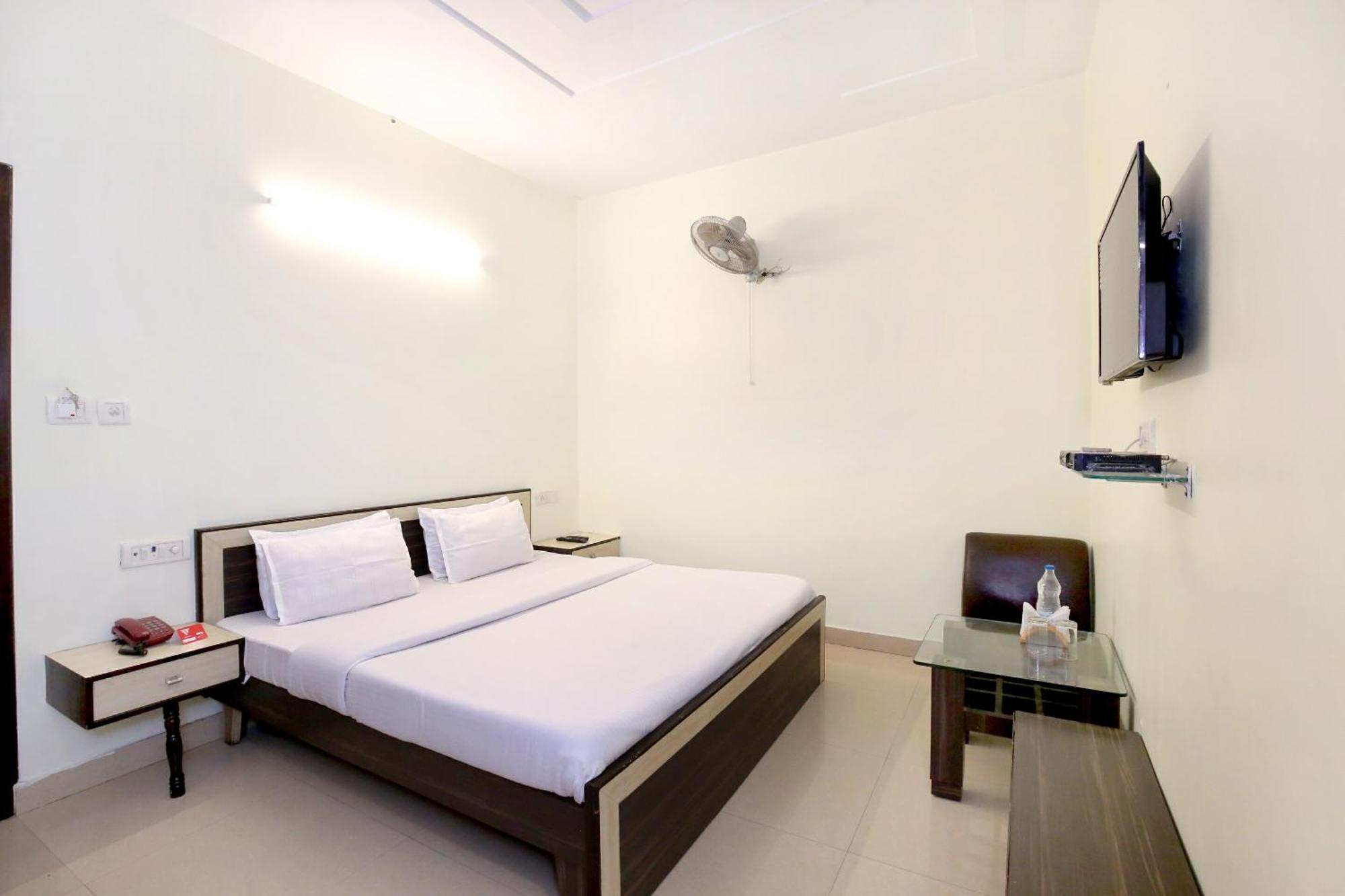 Oyo 9243 Trumpets Hotel Amritsar Exterior foto